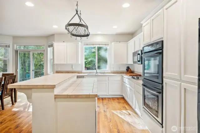 Kitchen - Island