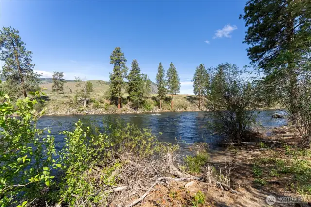 A sandy beach will lead you to your favorite ripple for fishing galore!