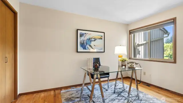 Main floor bedroom/ofc