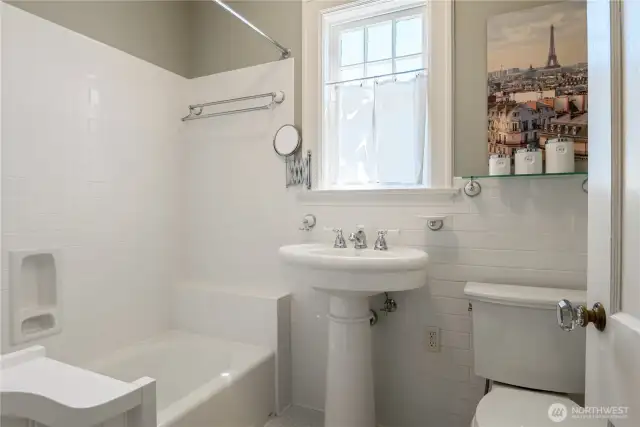 Of course, this bath is updated too!