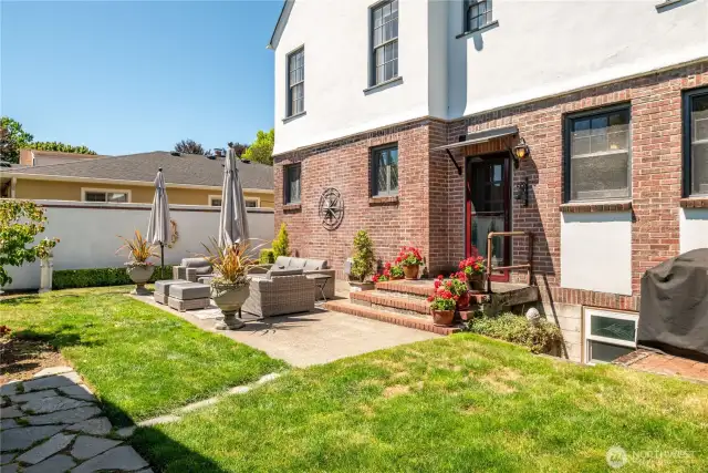 The easy to maintain back yard and patio is "just the right size".