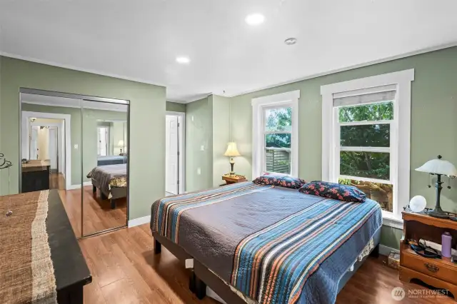 Primary bedroom on main!