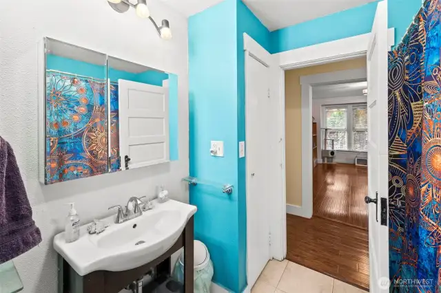 Main floor full bath