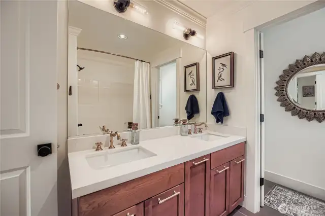 2nd floor bathroom