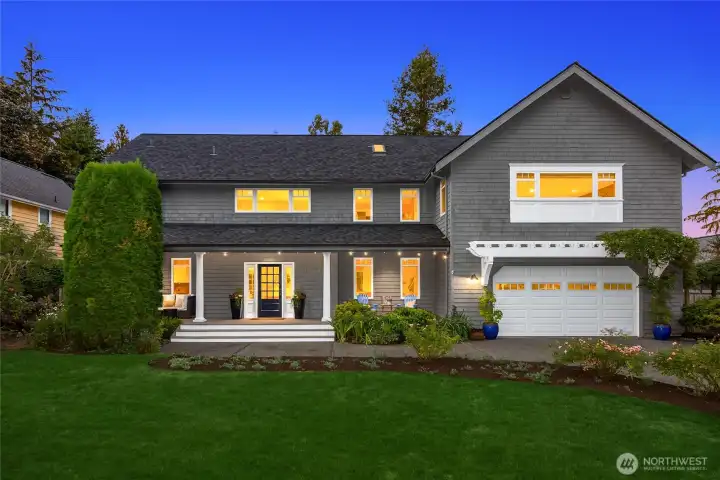 Built in 1995 by Bob Grimm this is a timeless home.