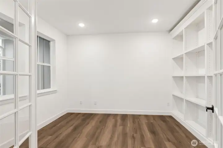 Main Floor Office/Den