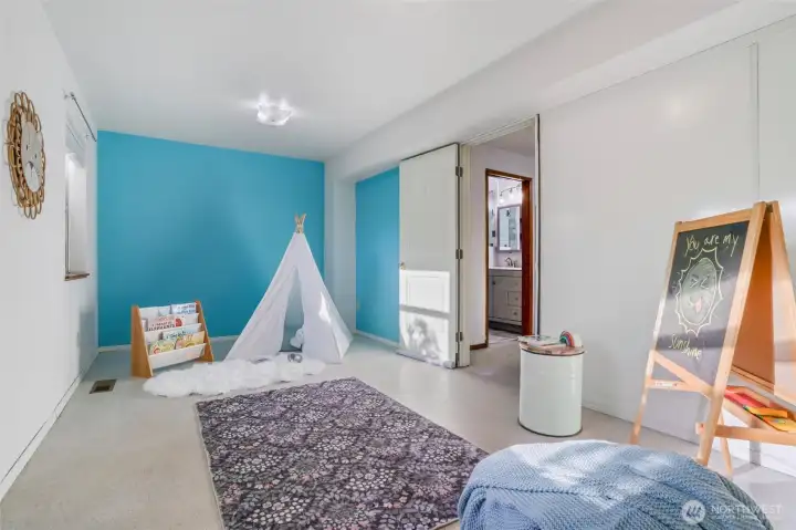 Main floor 3rd bedroom.