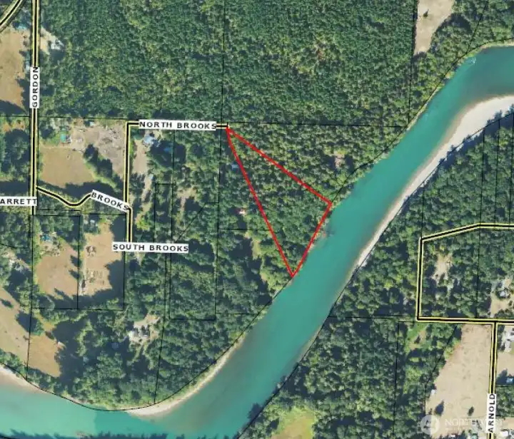 Beautiful lot awaits your vision!