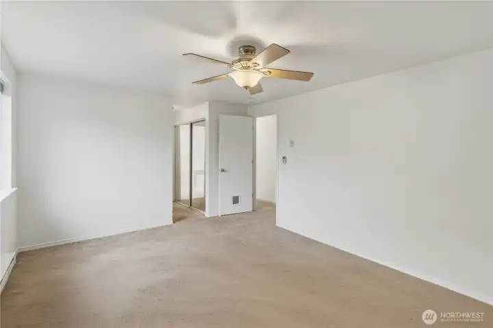 Large and bright primary suite