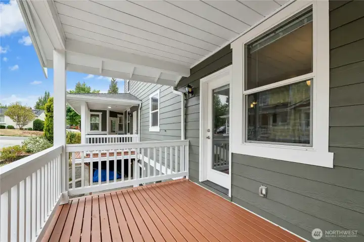 Entertaining deck off kitchen/dining area