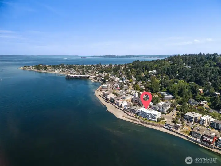 Just minutes from Alki Beach, Lincoln Park, and the Junctions’ shops and dining! Plus, the Water Taxi offers an easy, stress-free ride across the bay—perfect for catching a show or a sporting event without the hassle of driving and parking. Just minutes from Alki Beach, Lincoln Park, and the Junctions’ shops and dining! Plus, the Water Taxi offers an easy, stress-free ride across the bay—perfect for catching a show or a sporting event without the hassle of driving and parking.
