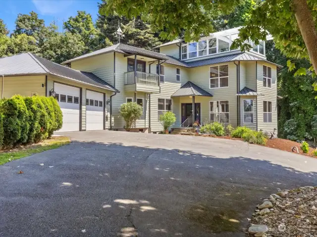 Beautifully maintained  Madrona trees provide great shade!