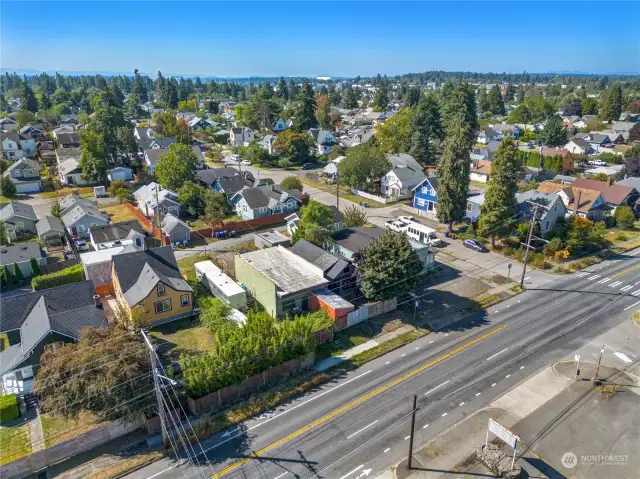 A couple of Tacoma’s most beloved coffee roasters are just a few blocks away on 6th Ave, along with a host of restaurants, vintage shops, and bars.