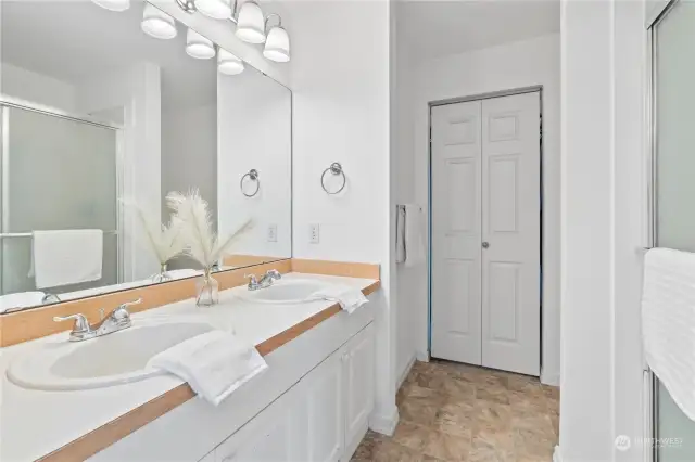 Access to large walk in closet through primary suite - See 3D tour!