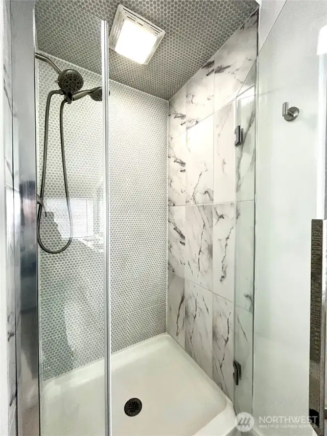 Gorgeous tiled shower
