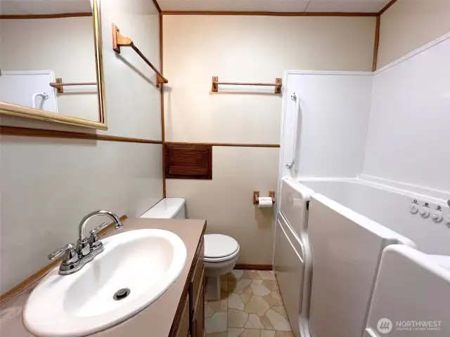 Full Bathroom
