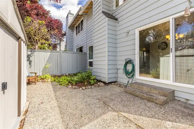 Fully-fenced back yard