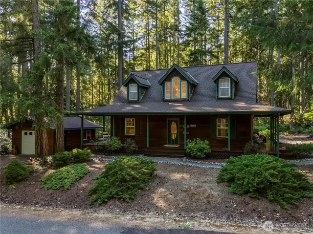 welcome to this 3 Bed + Bonus room, 2.5 Bath home on Anderson Island.