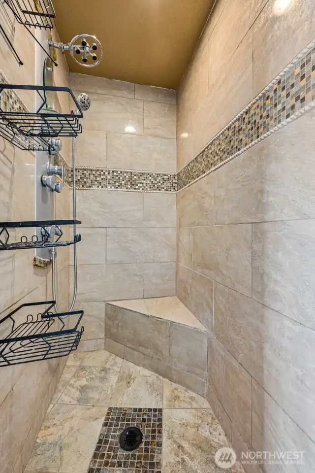 Master Bed Room Shower