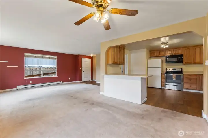 Living room/dining room