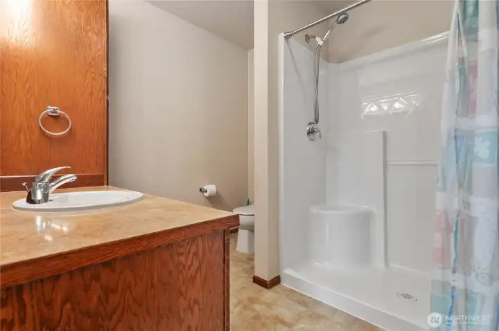Primary bath