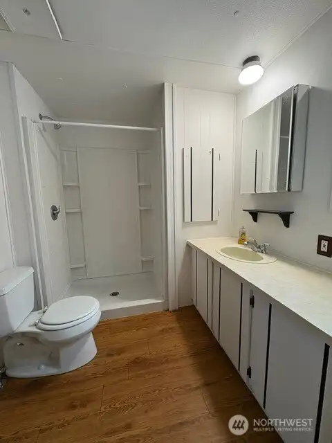 Main bath with walk in shower