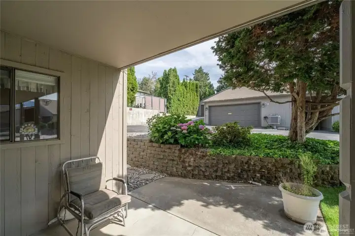 Patio off of diningroom