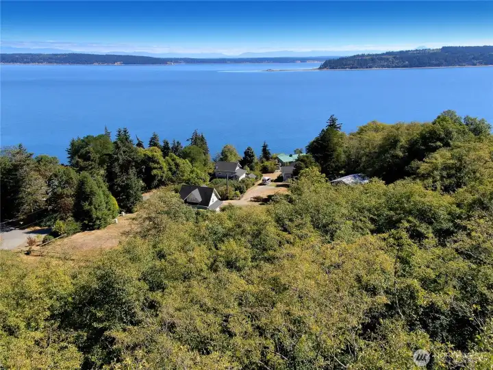 Views of the Cascades and Saratoga Passage!