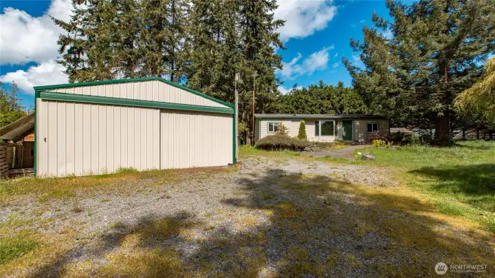 Large sliding door to shop