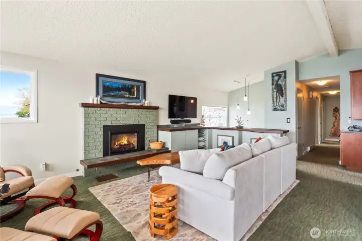 Living room with gas fireplace