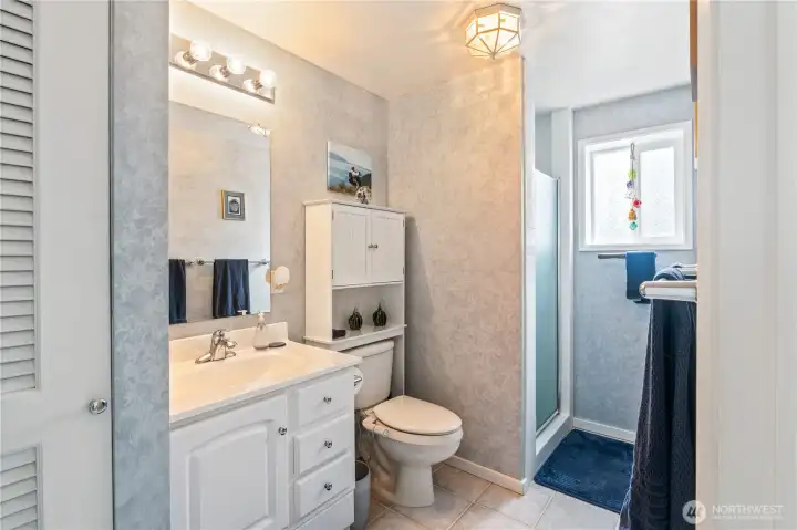 Ensuite bathroom downstairs