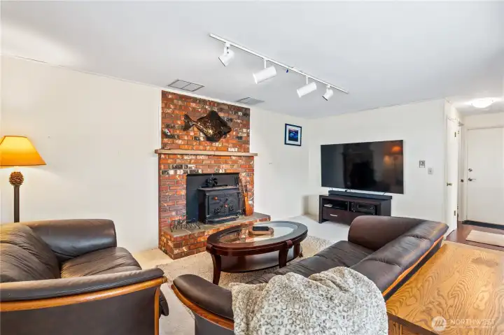 2nd living area in basement