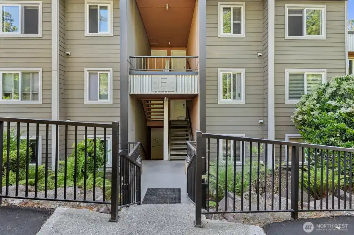 E104 bottom unit E104 bottom unit