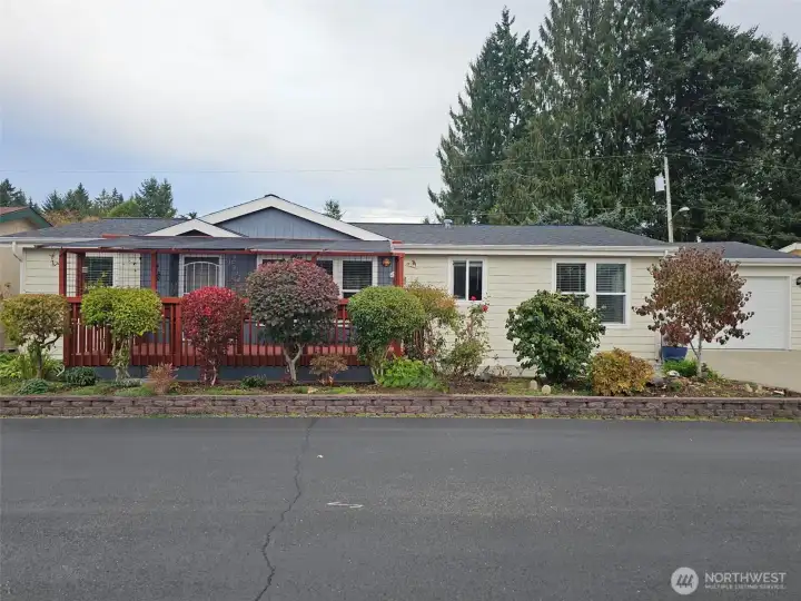 Welcome to your 55 and better neighborhood in Tumwater's Eagles Landing. This great home has been so well taken care of and priced below assessed value!