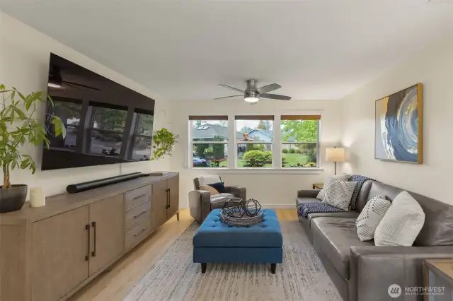 2nd living space (family room). Tinted front-facing windows provide privacy from street.