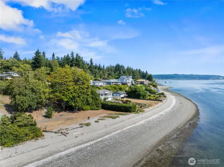 A short stroll - 0.7 miles to be exact - to Old Man House park and beach.