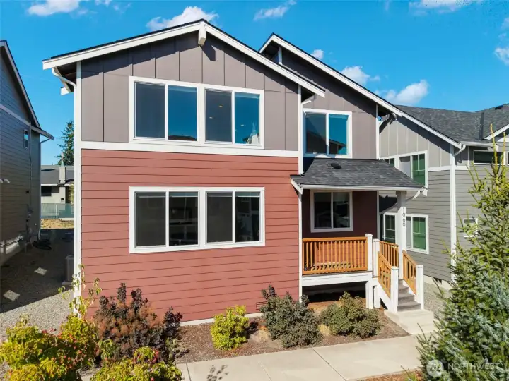 Welcome to Pinnacle Peak, where comfort meets convenience.