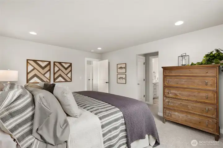 Photo of the model, different plan. All photos and videos are for representational purposes only. Actual colors, finishes and layout will vary. See Site Agent for details.