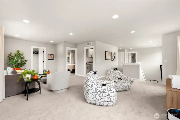 Photo of the model, different plan. All photos and videos are for representational purposes only. Actual colors, finishes and layout will vary. See Site Agent for details.