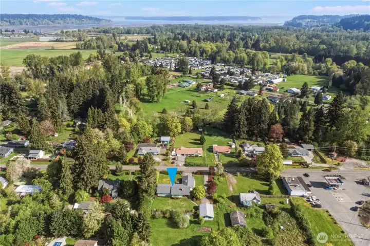 The home is sited in a lovely area of Olympia, just minutes from shopping, amenities, and I-5.