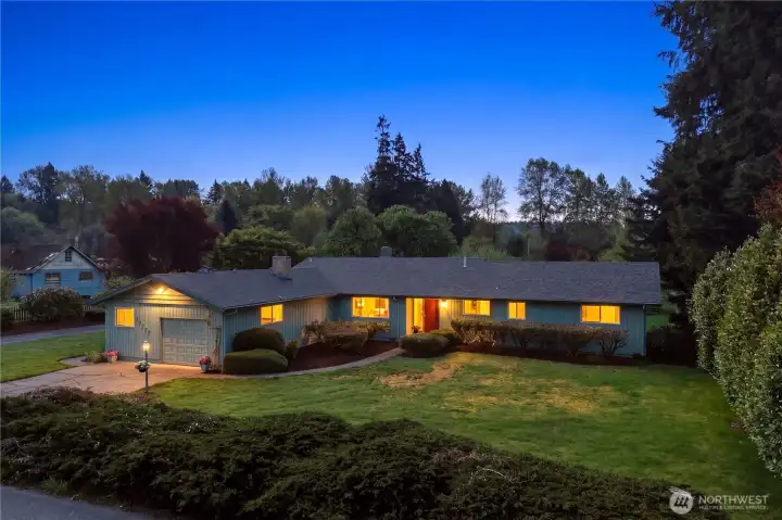 It's so easy to fall in love! Come make this property your own.