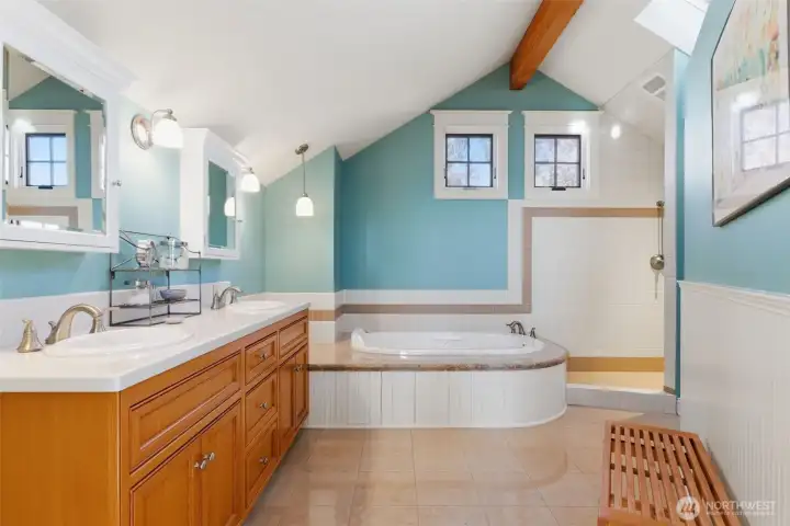 Large, primary en suite bath.