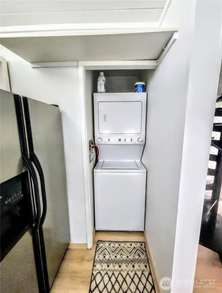 Washer and dryer unit stays.