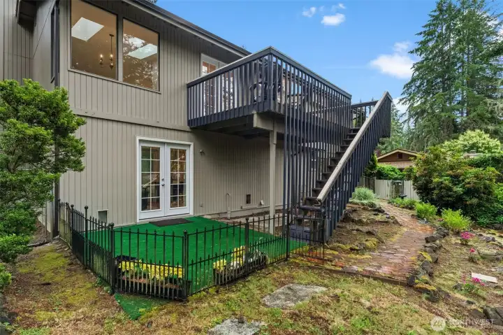 Downstairs separate entrance