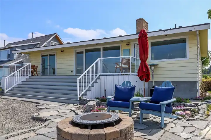 Trex decking around house leads to beach