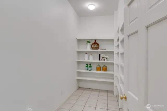 HUGE pantry- space for all the margarita makers, insta pots & air fryers