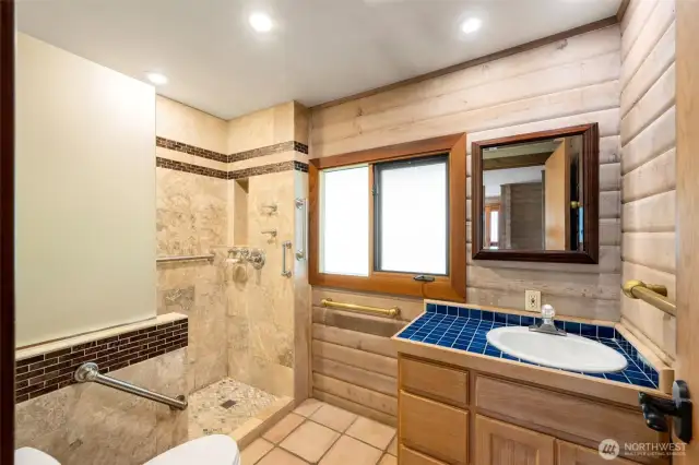 Second bathroom. Waiting for your imagination!