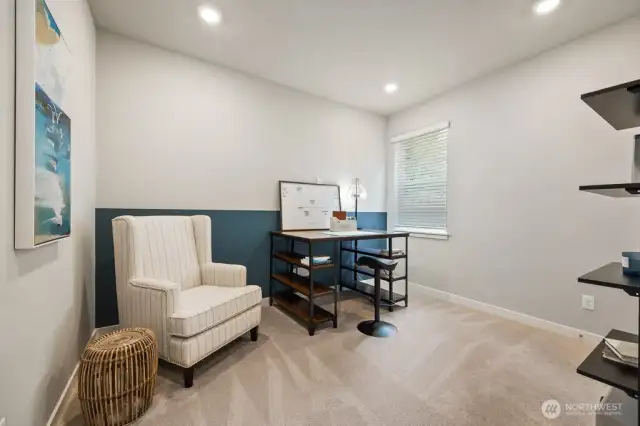 Photos are for representational purposes only. Colors and options may vary.