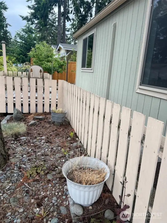 side yard