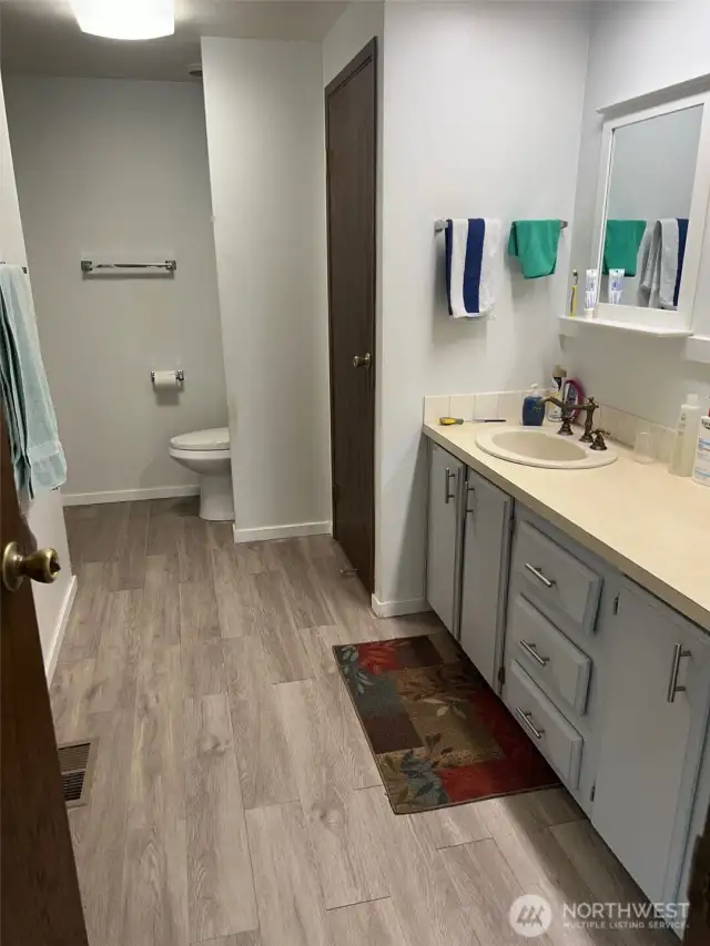 Primary bath